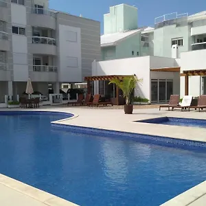 Apartamento Frente A Piscina A Uma Quadra Da Florianópolis